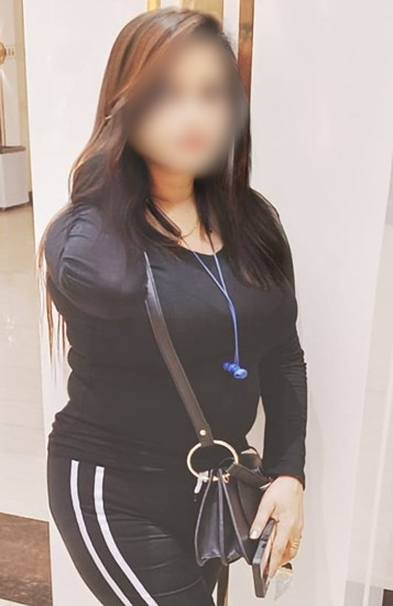 Deccan model call girl