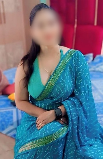 Deccan housewife call girl